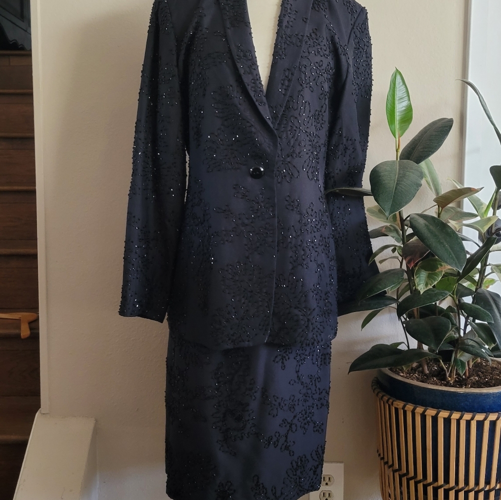 Dana Buchman Women's 2 Piece Silk Black Beaded
